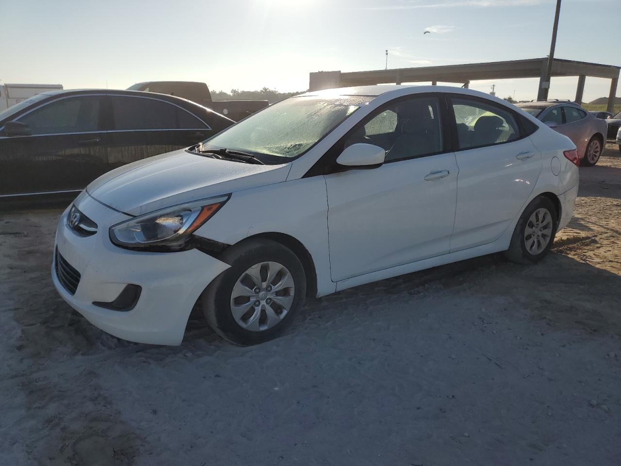  Salvage Hyundai ACCENT