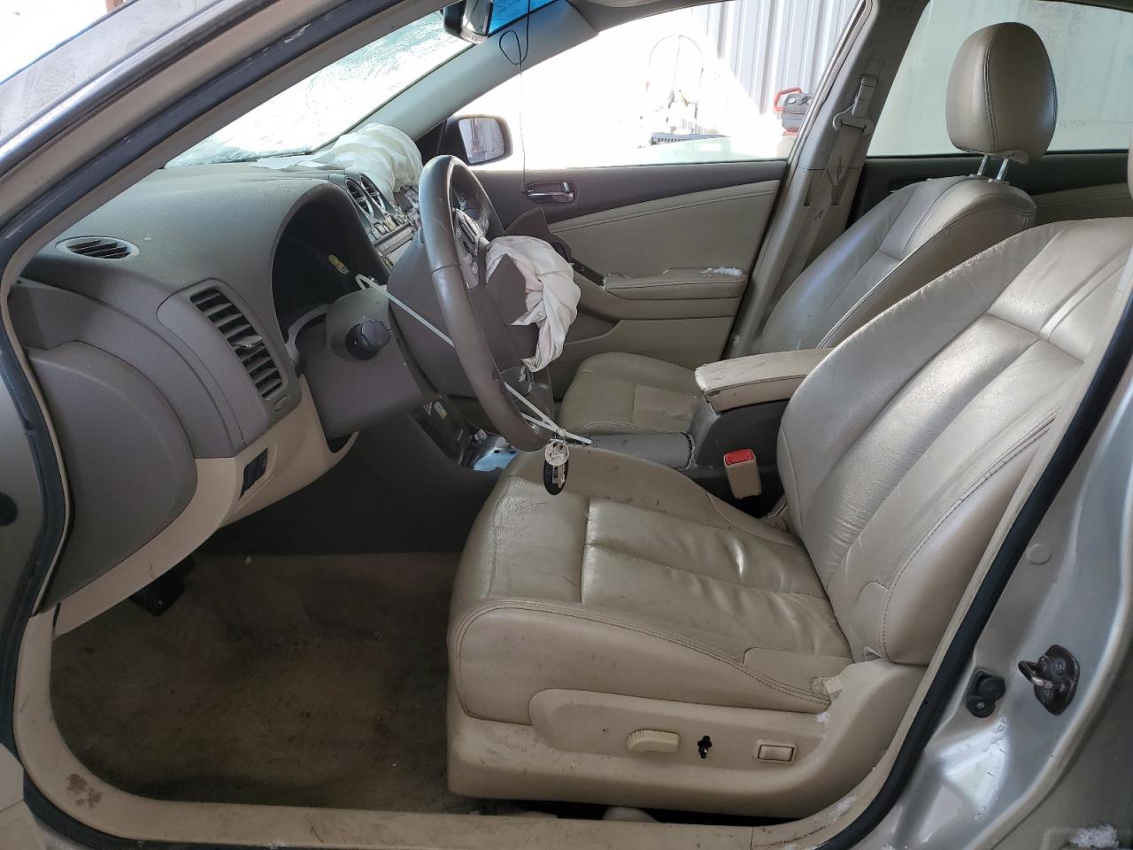 NISSAN ALTIMA BASE