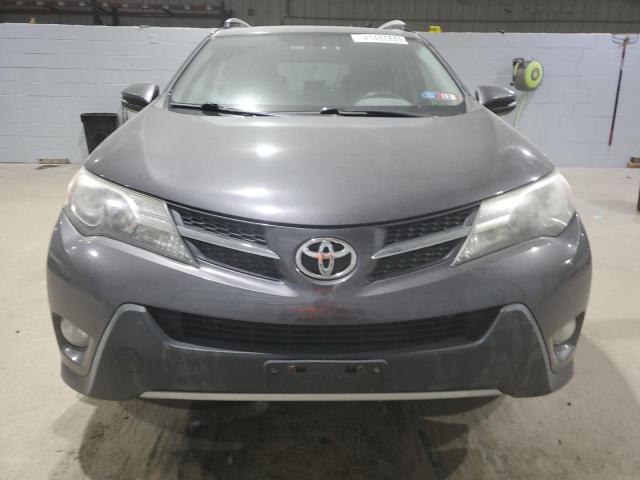 2015 TOYOTA RAV4 XLE - JTMRFREV1FJ025801