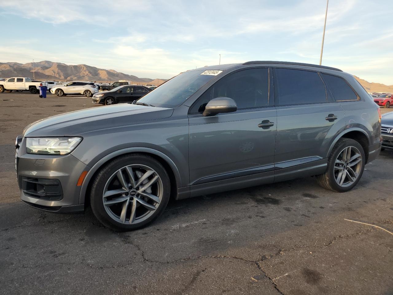 WA1VAAF72HD040236 AUDI Q7 PRESTIG 2017