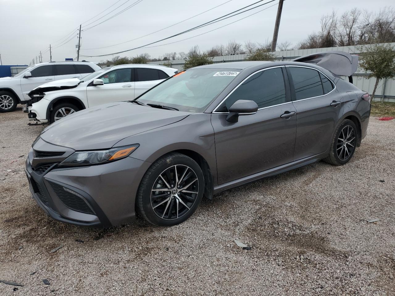 TOYOTA CAMRY SE NIGHT SHADE