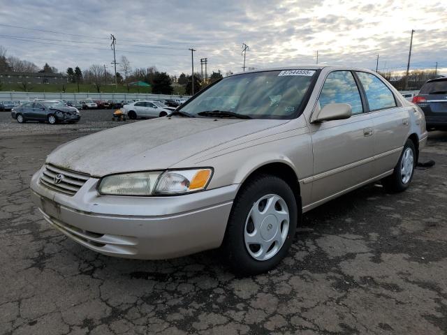 TOYOTA CAMRY CE