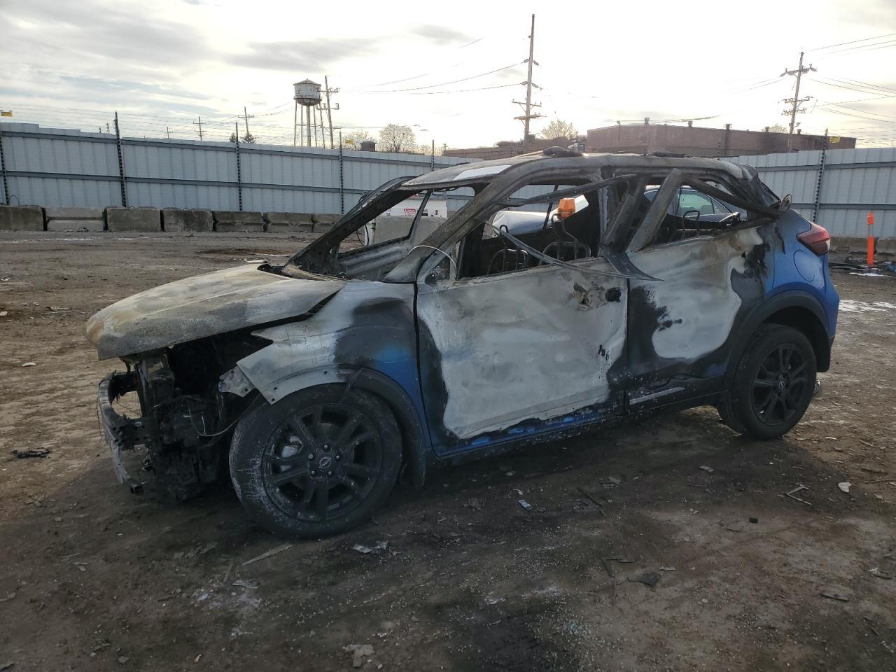 NISSAN KICKS SR