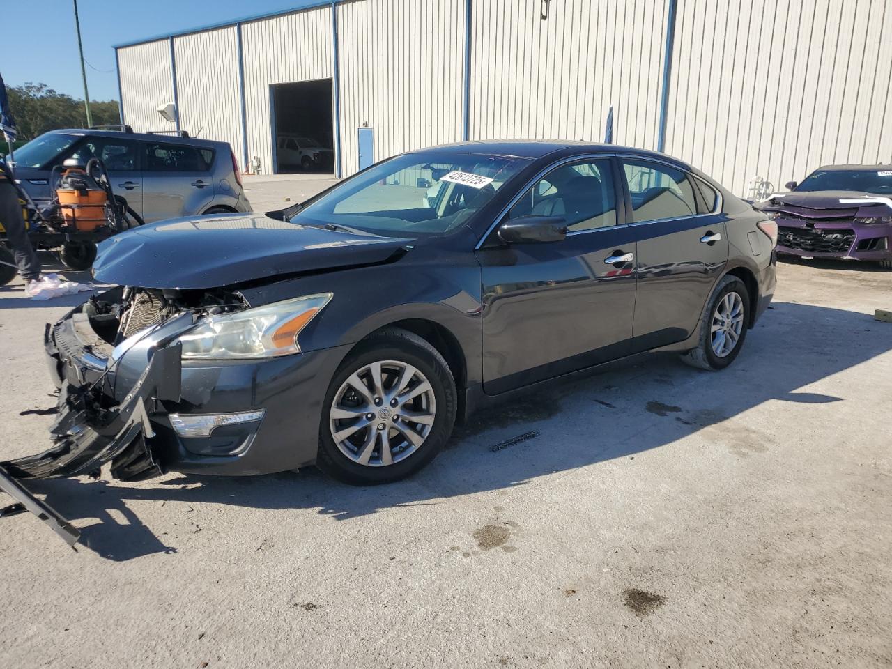  Salvage Nissan Altima