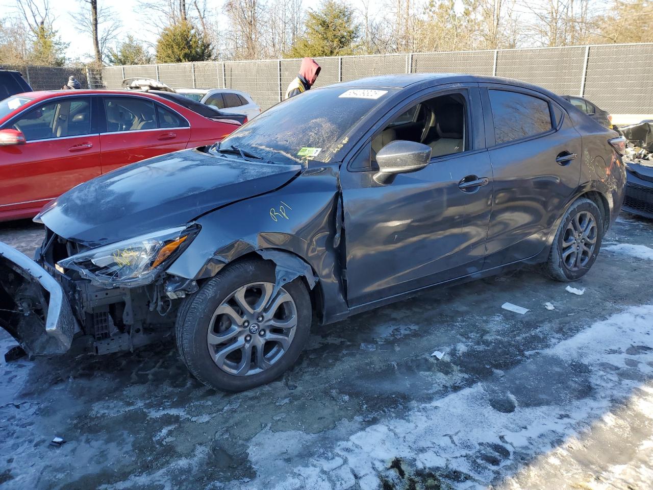  Salvage Toyota Yaris