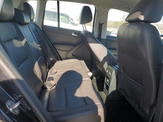 2016 VOLKSWAGEN TIGUAN S WVGAV7AX7GK000064