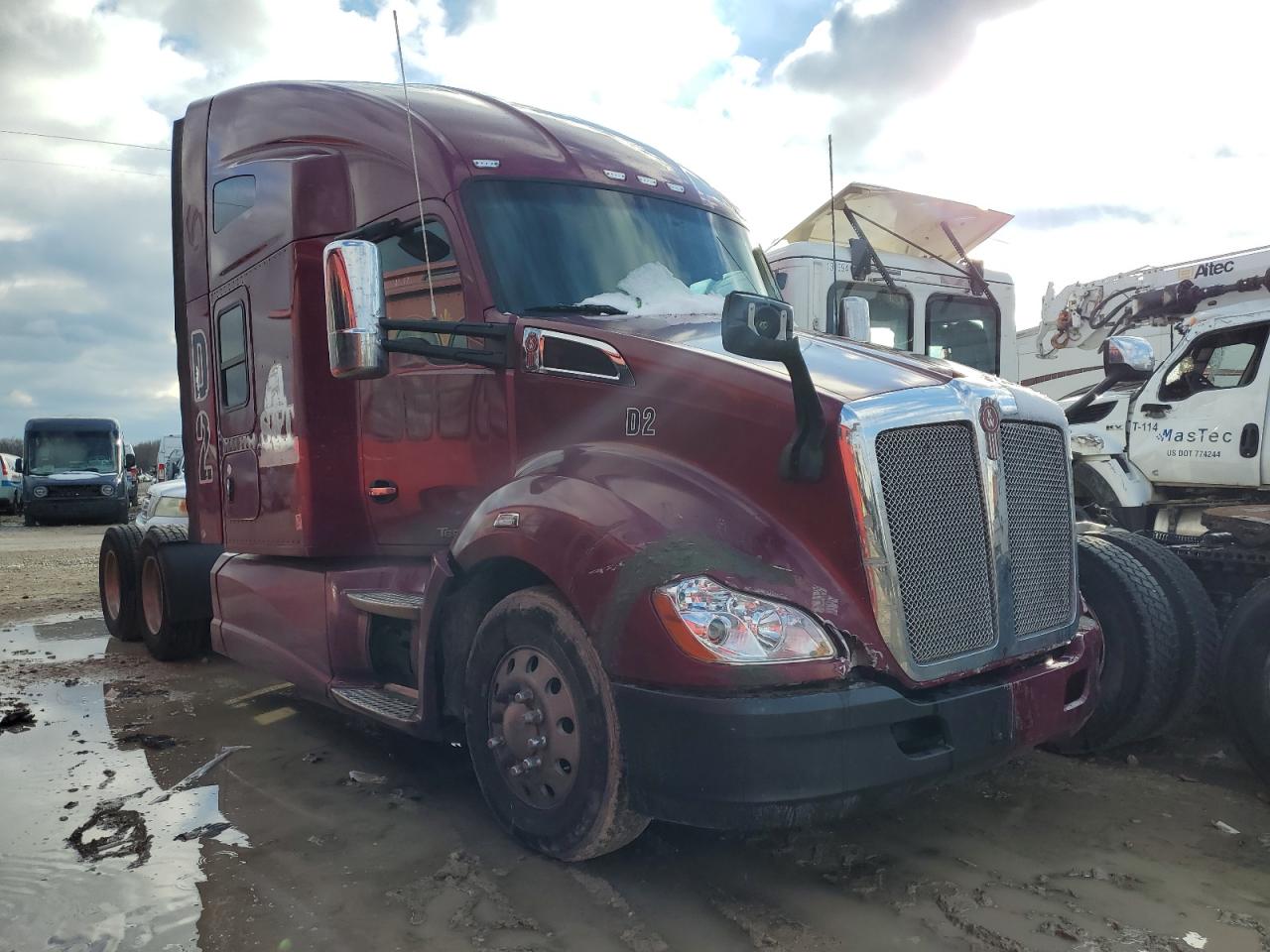  Salvage Kenworth Constructi