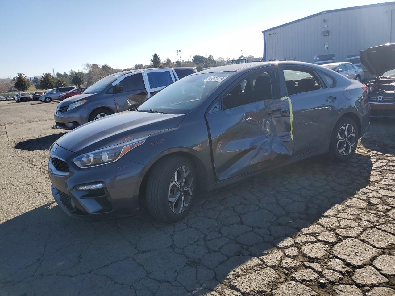  Salvage Kia Forte