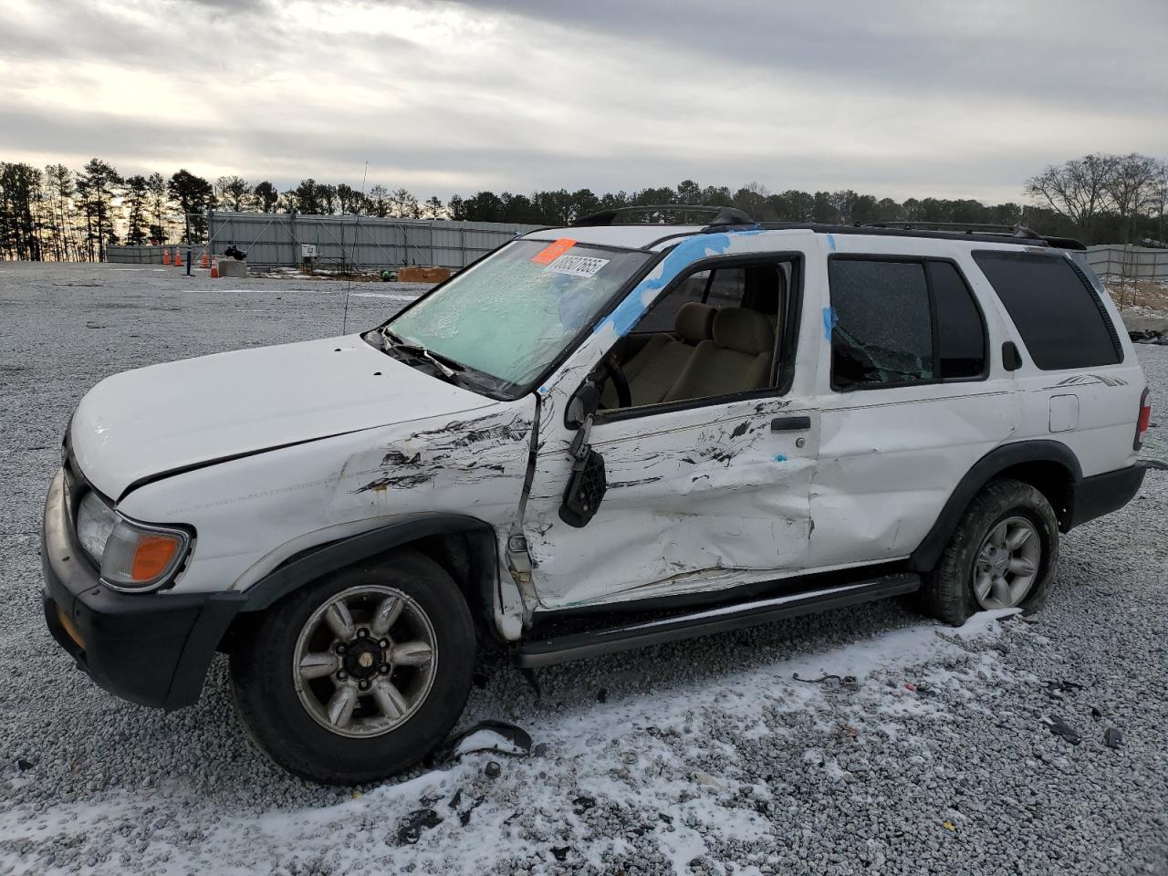  Salvage Nissan Pathfinder