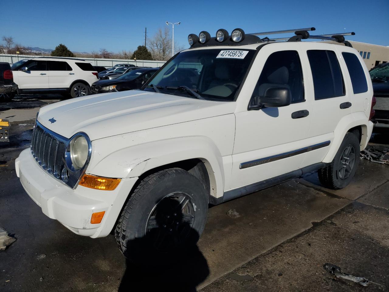  Salvage Jeep Liberty