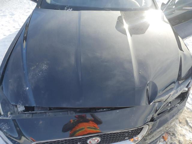 2017 JAGUAR XE SAJAR4BG0HA977089