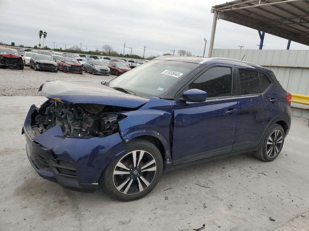  Salvage Nissan Kicks