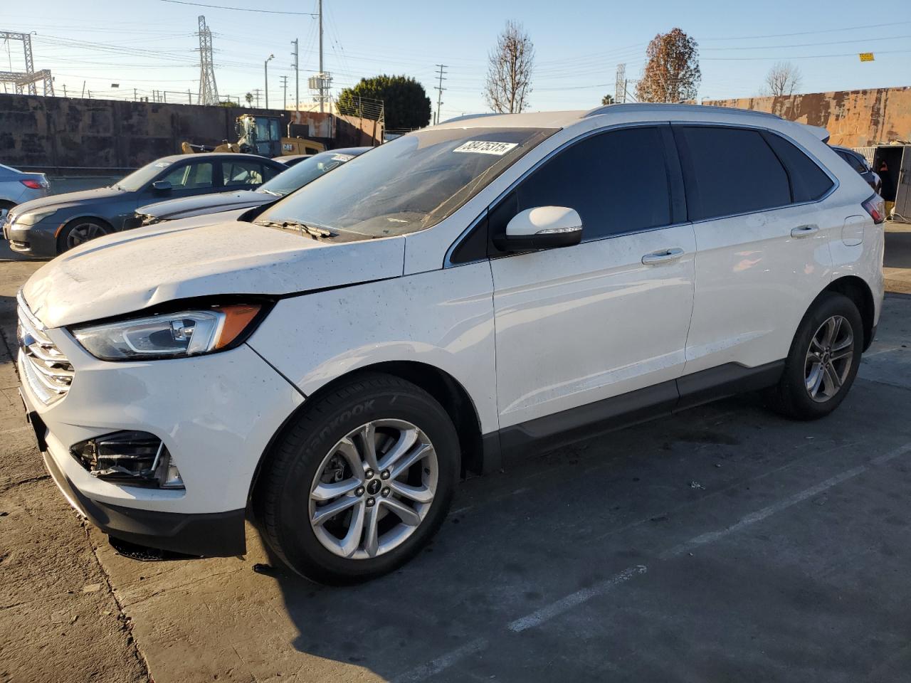  Salvage Ford Edge