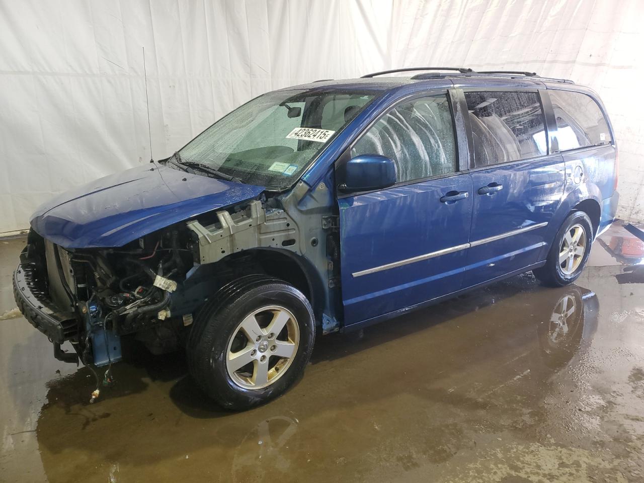  Salvage Dodge Caravan