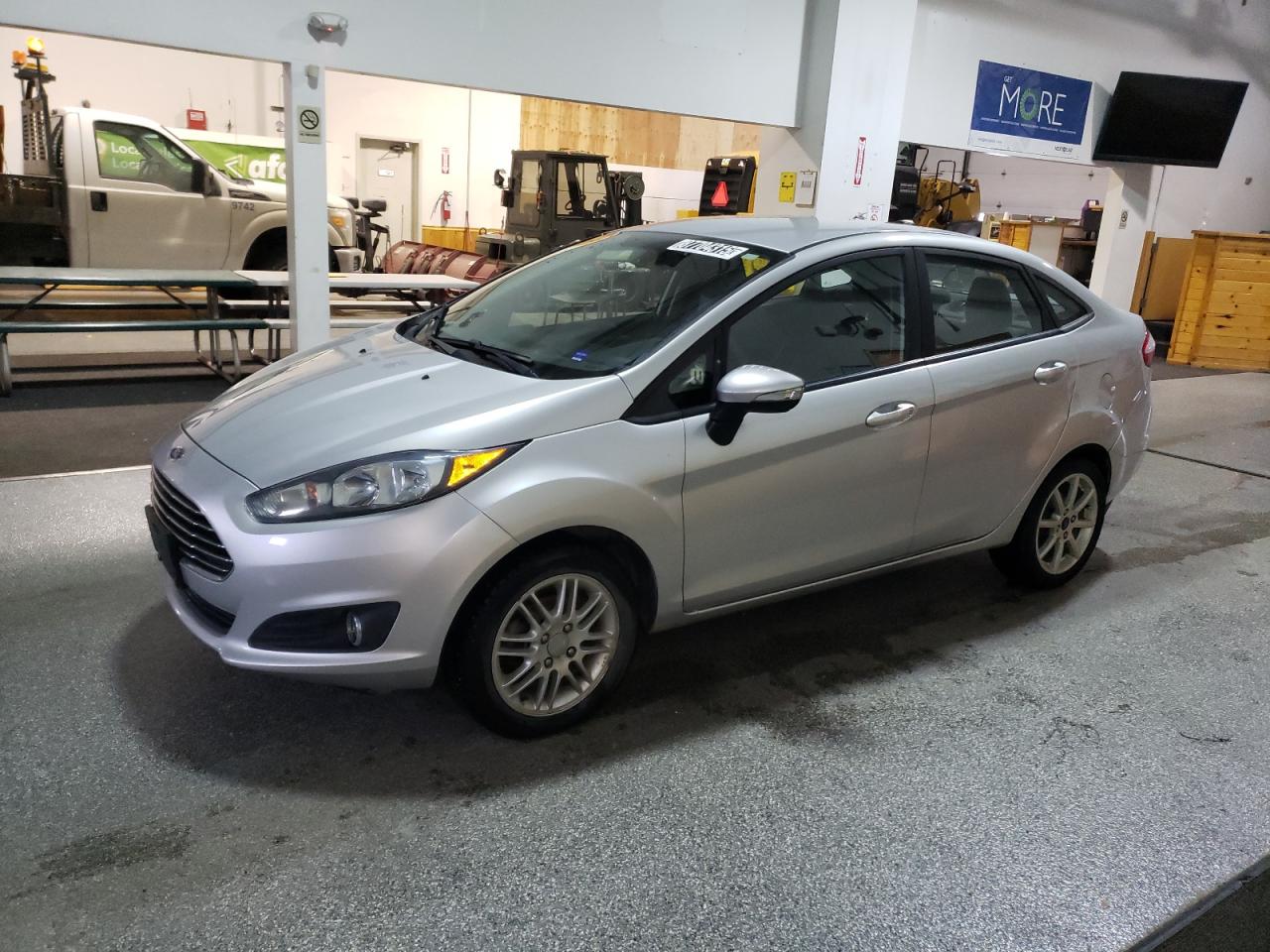  Salvage Ford Fiesta