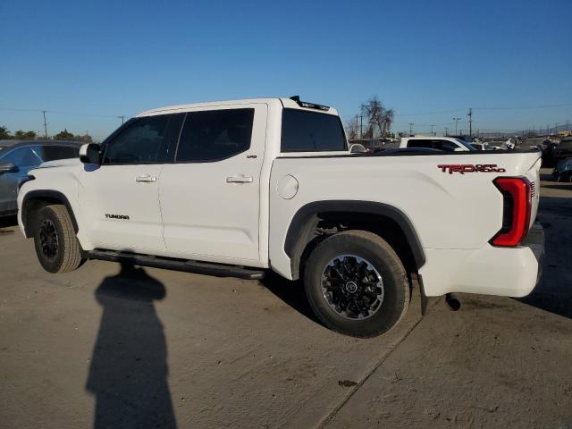 TOYOTA TUNDRA CRE 2022 white  Gasoline 5TFLA5AB0NX008542 photo #3