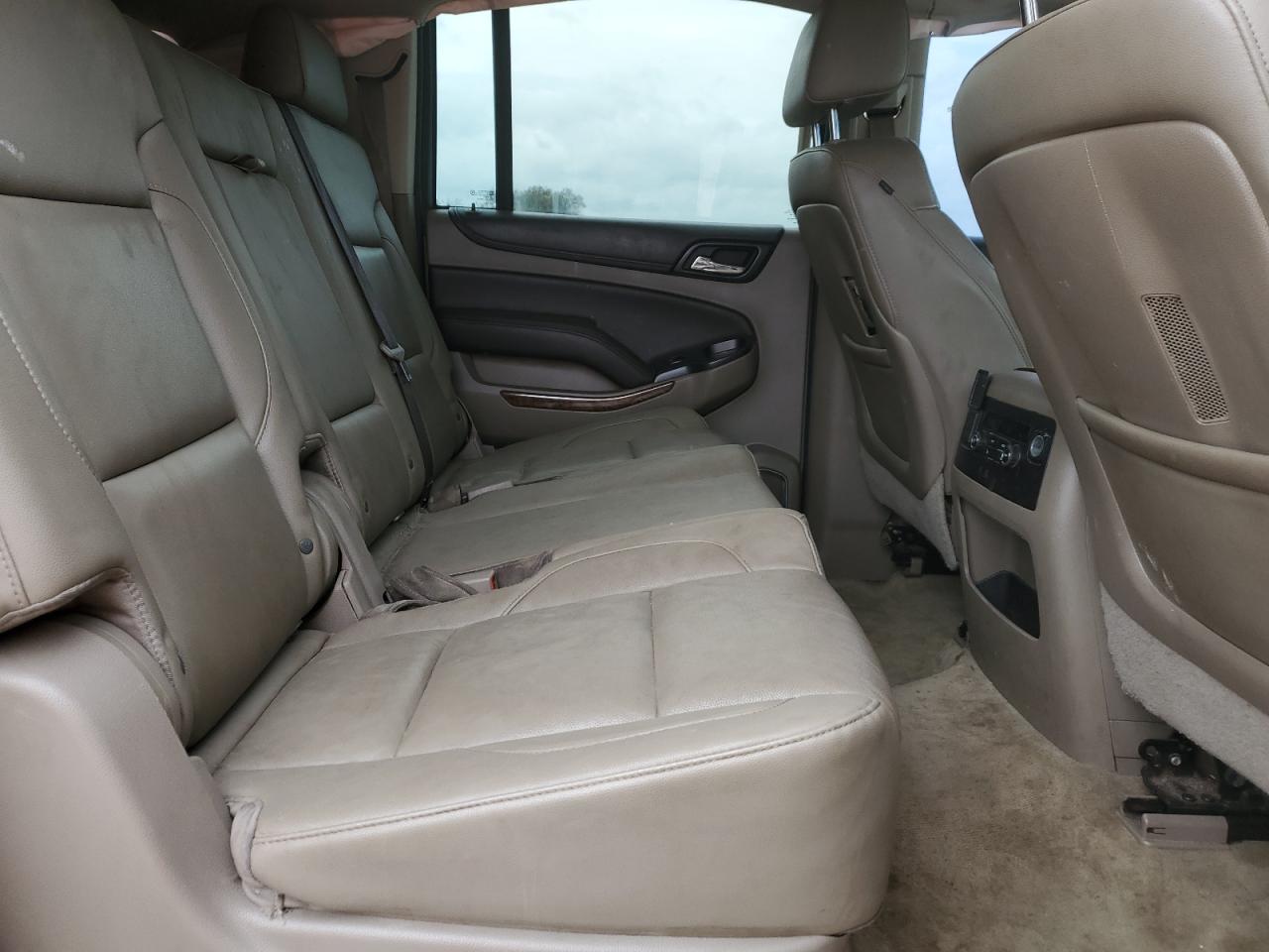 CHEVROLET SUBURBAN C1500 LTZ