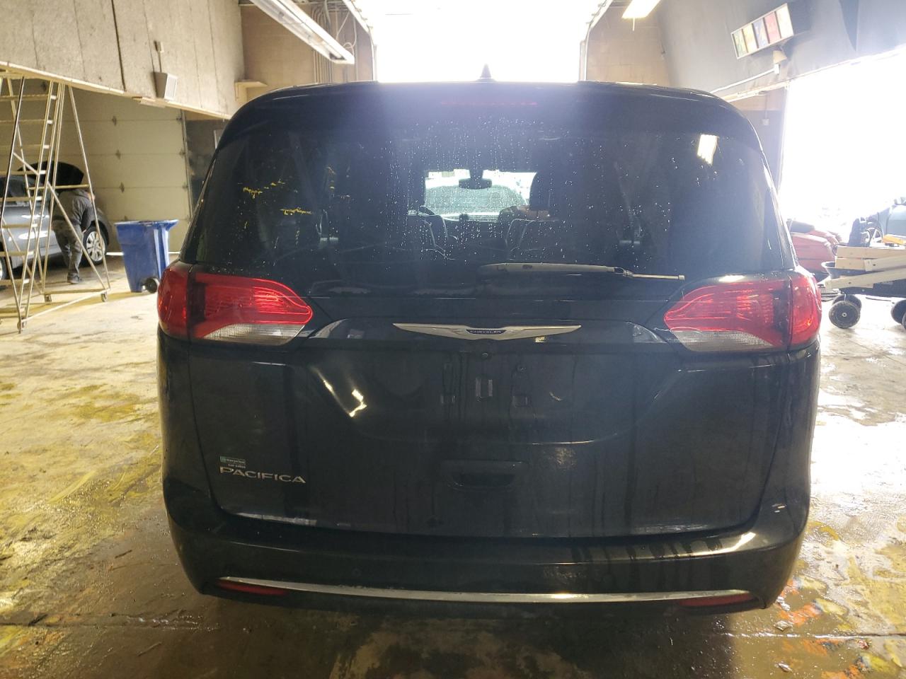 CHRYSLER PACIFICA TOURING L