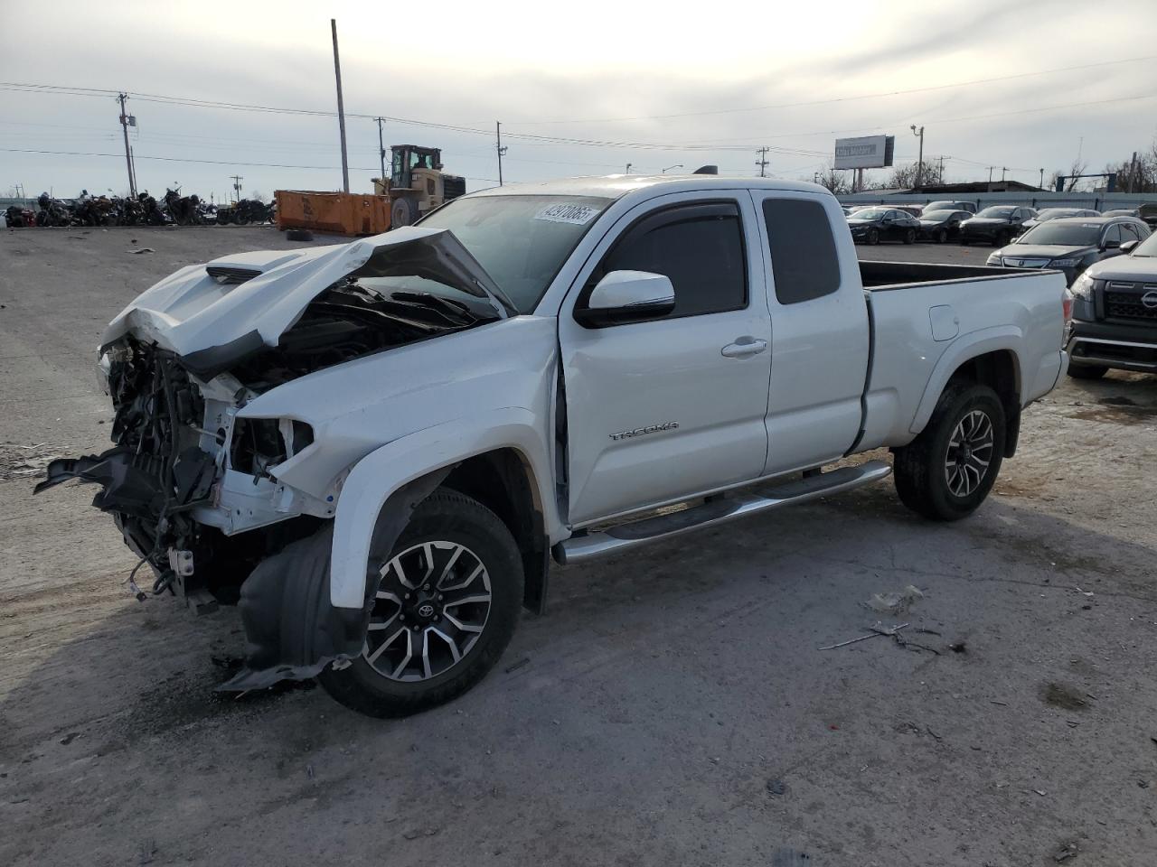  Salvage Toyota Tacoma