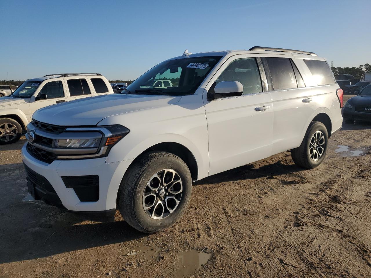  Salvage Ford Expedition