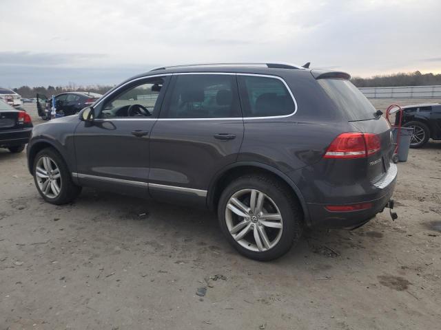 VOLKSWAGEN TOUAREG V6 2013 gray  gas WVGEF9BP9DD006215 photo #3