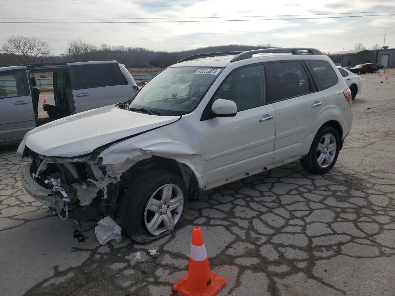  Salvage Subaru Forester