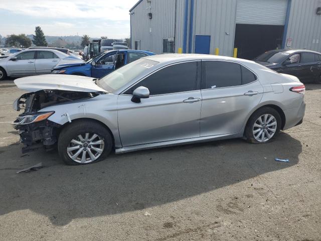 TOYOTA CAMRY L 2018 silver  gas 4T1B11HK6JU009714 photo #1