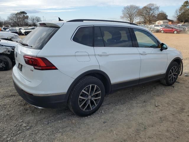 2018 VOLKSWAGEN TIGUAN SE - 3VV3B7AX8JM214679