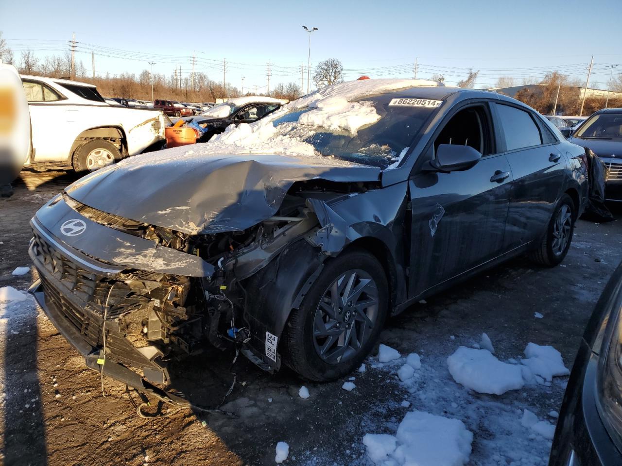 HYUNDAI ELANTRA BLUE