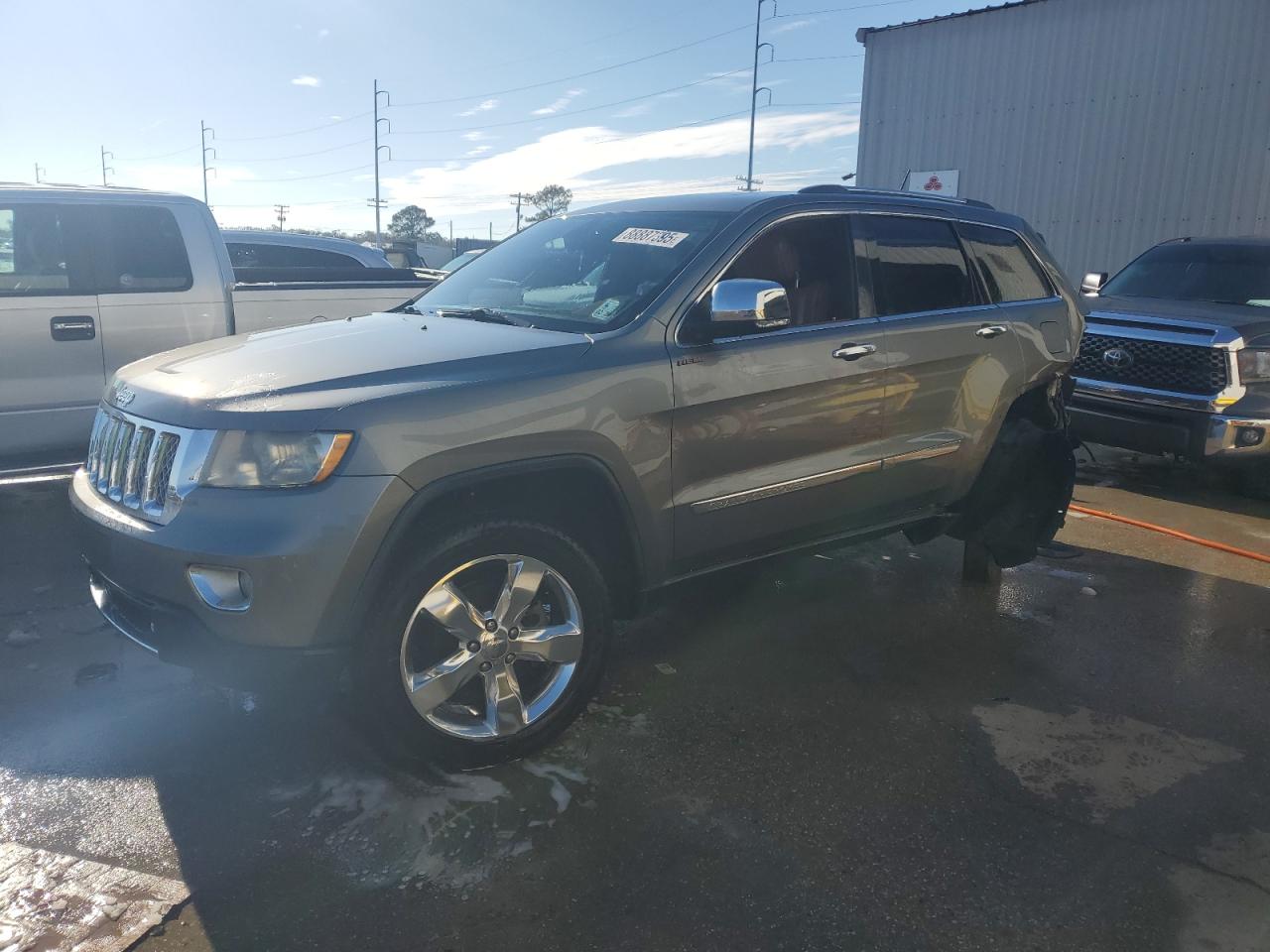  Salvage Jeep Grand Cherokee