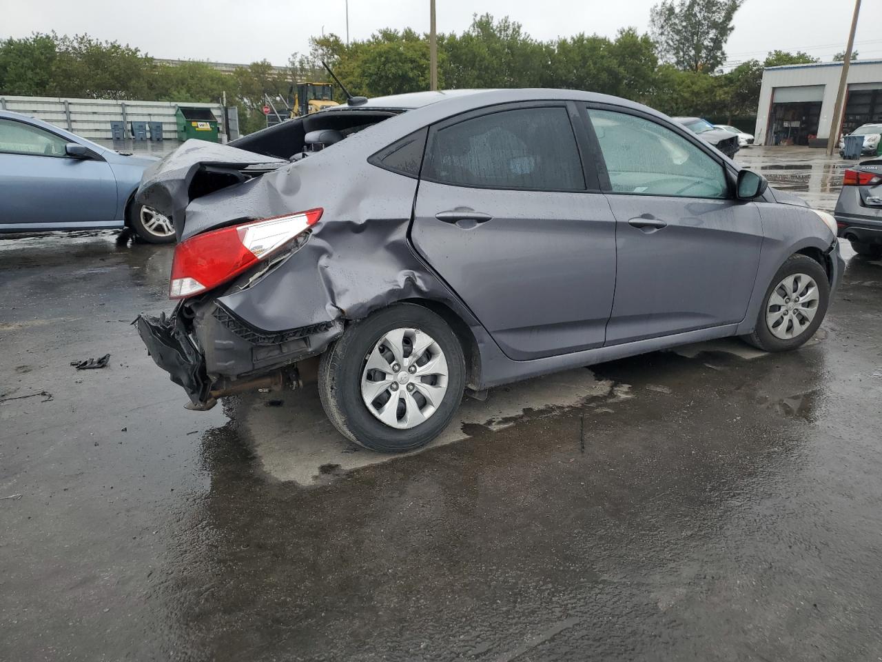 HYUNDAI ACCENT SE