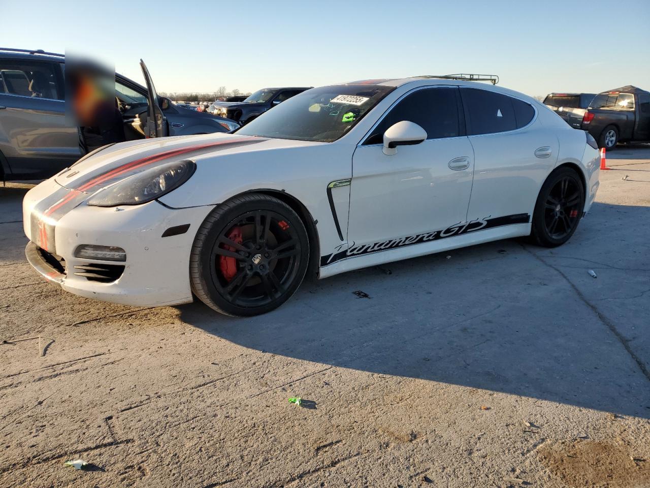  Salvage Porsche Panamera