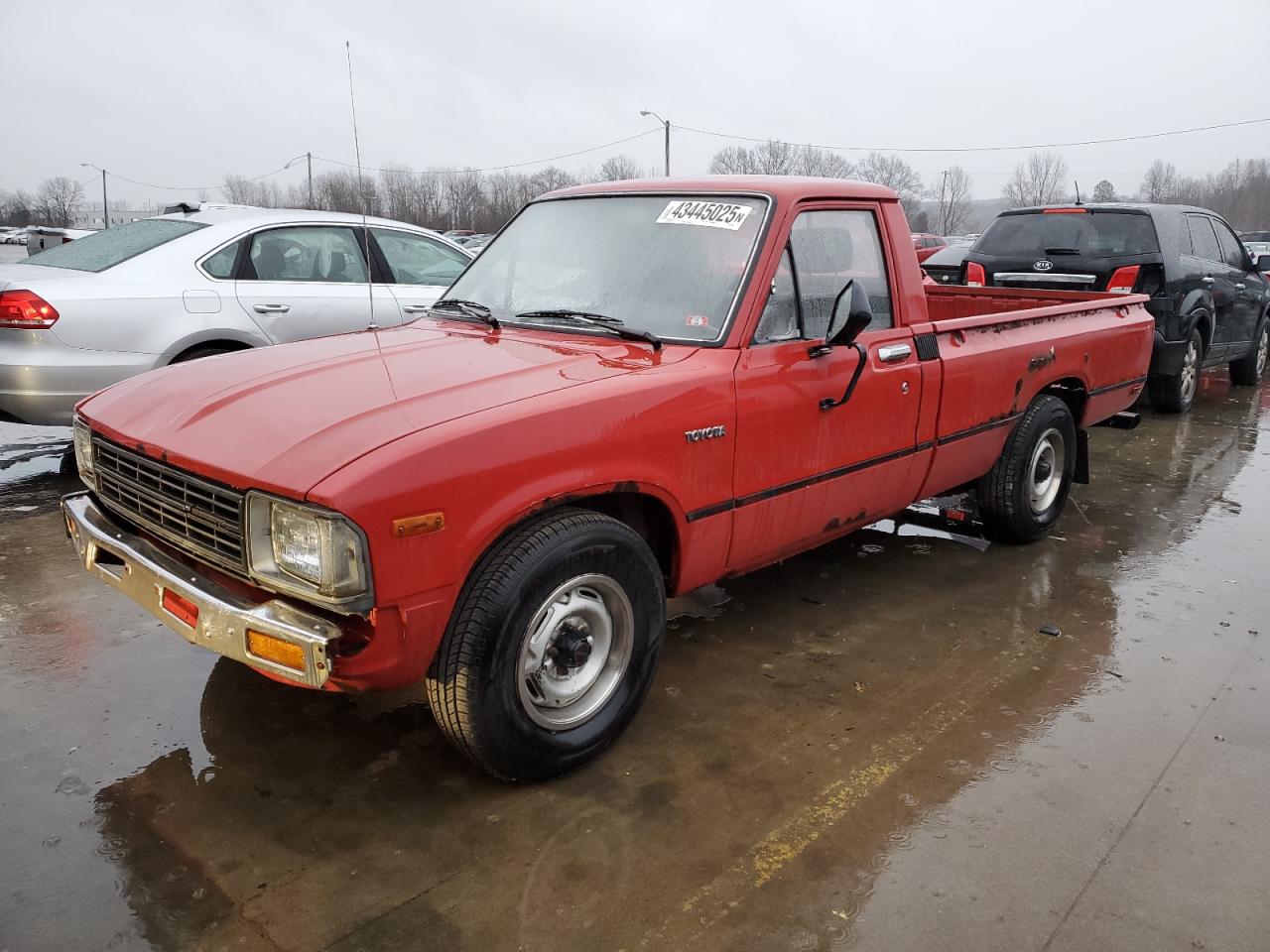  Salvage Toyota Pickup