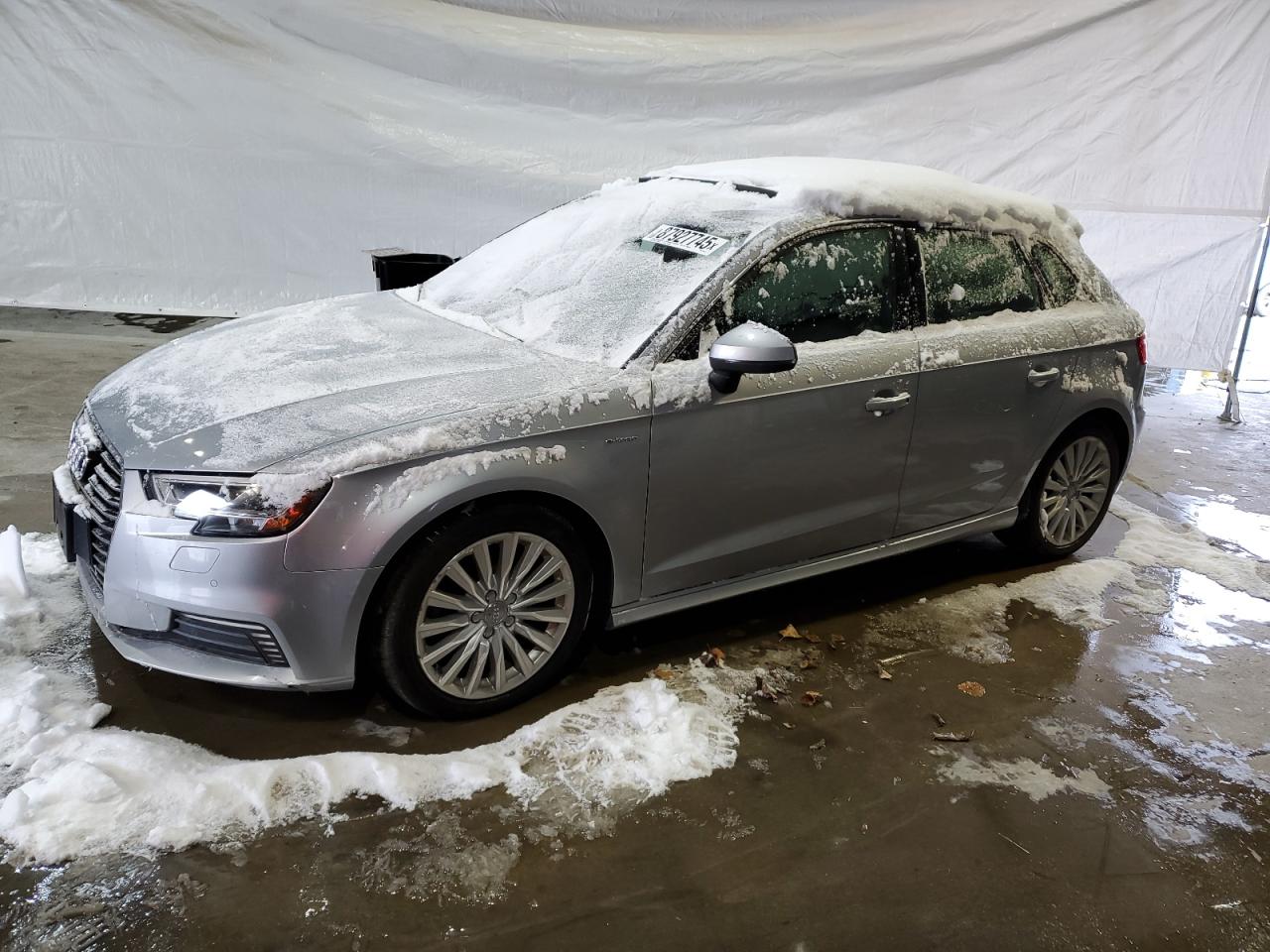 WAUTPBFF0HA086574 AUDI A3 2017
