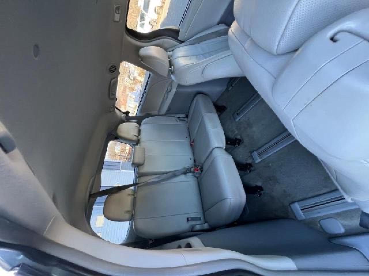 Lot #3048510869 2012 TOYOTA SIENNA XLE