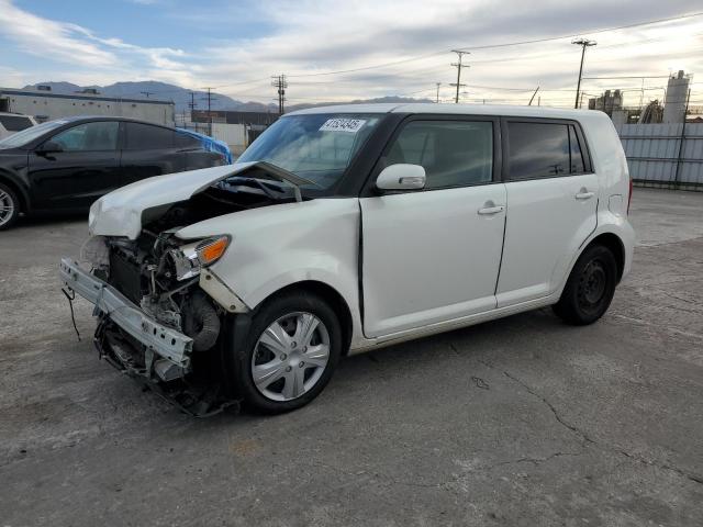 TOYOTA SCION XB 2014 white  gas JTLZE4FE0EJ059168 photo #1