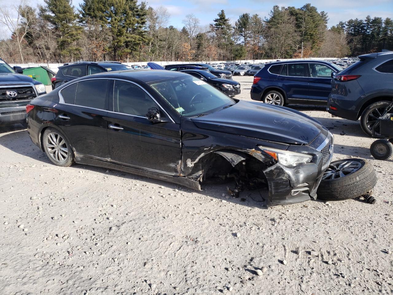 INFINITI Q50 2015