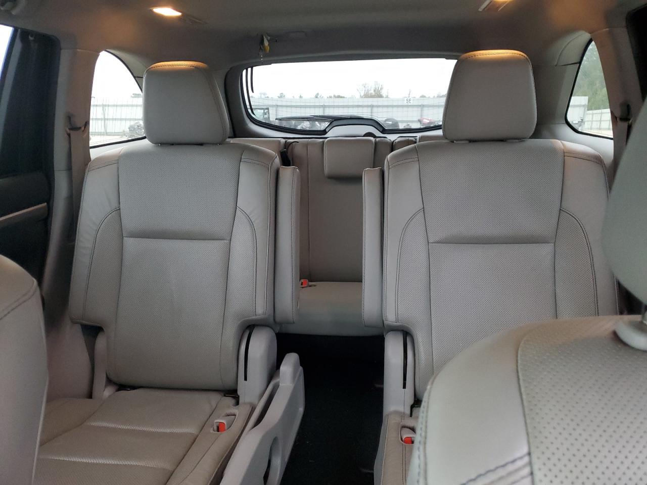 TOYOTA HIGHLANDER LIMITED