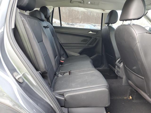 2018 VOLKSWAGEN TIGUAN SE - 3VV2B7AX7JM133684