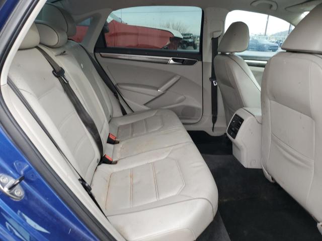 2017 VOLKSWAGEN PASSAT SE - 1VWBT7A37HC018231