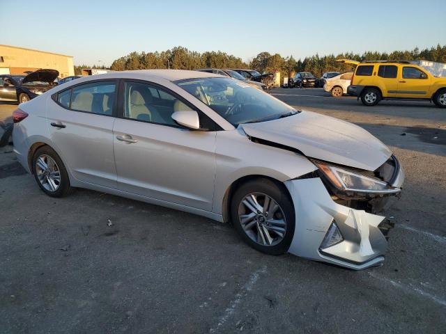 2019 HYUNDAI ELANTRA SE KMHD84LF5KU738160