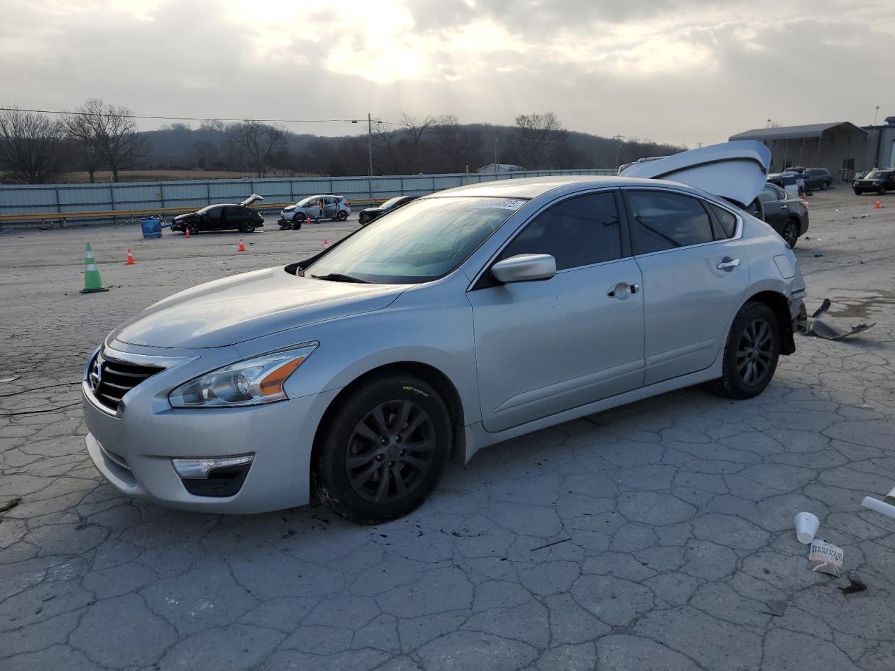  Salvage Nissan Altima