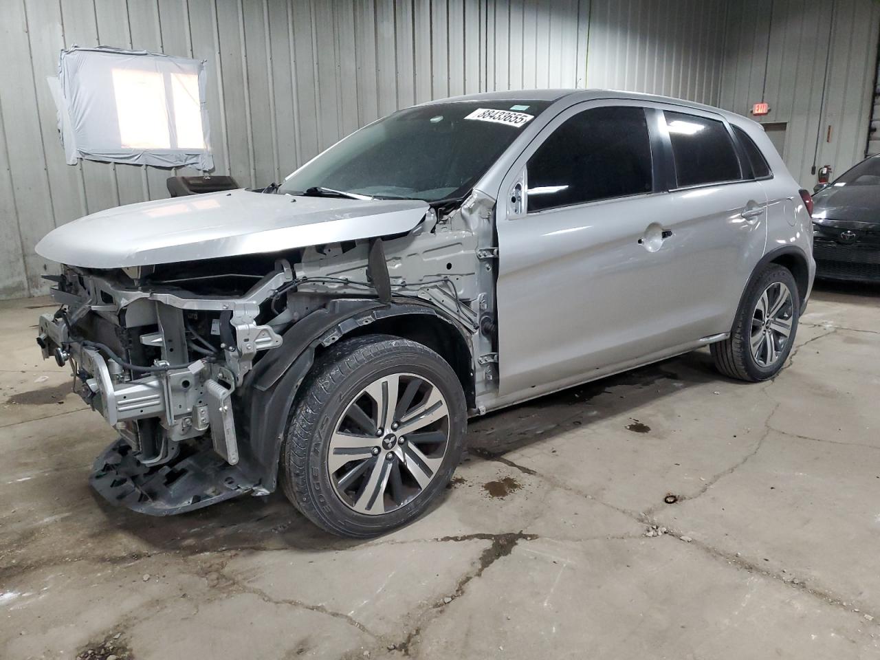 MITSUBISHI OUTLANDER SE