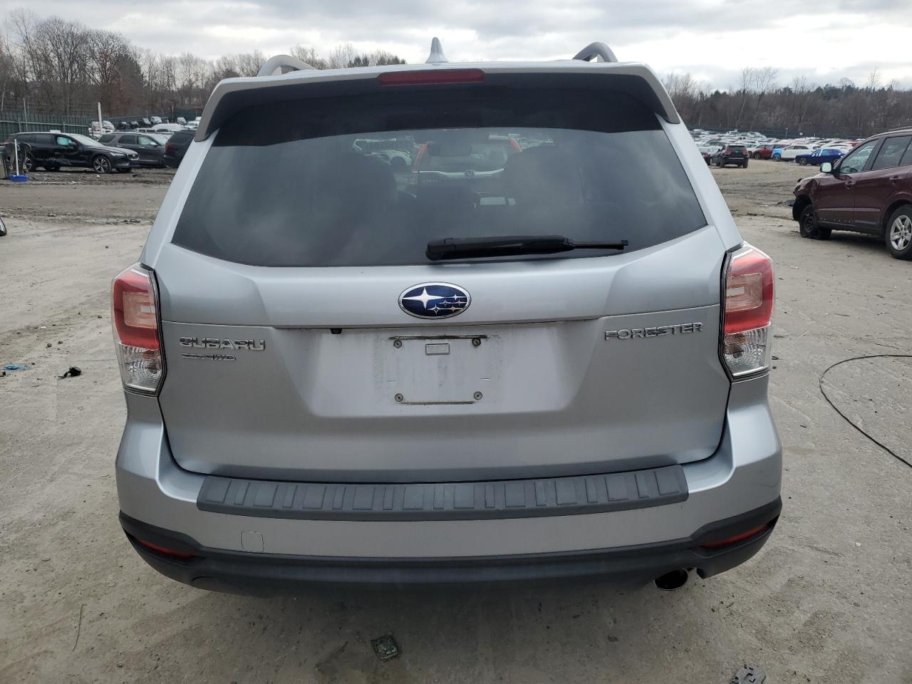 Lot #3045667650 2018 SUBARU FORESTER 2