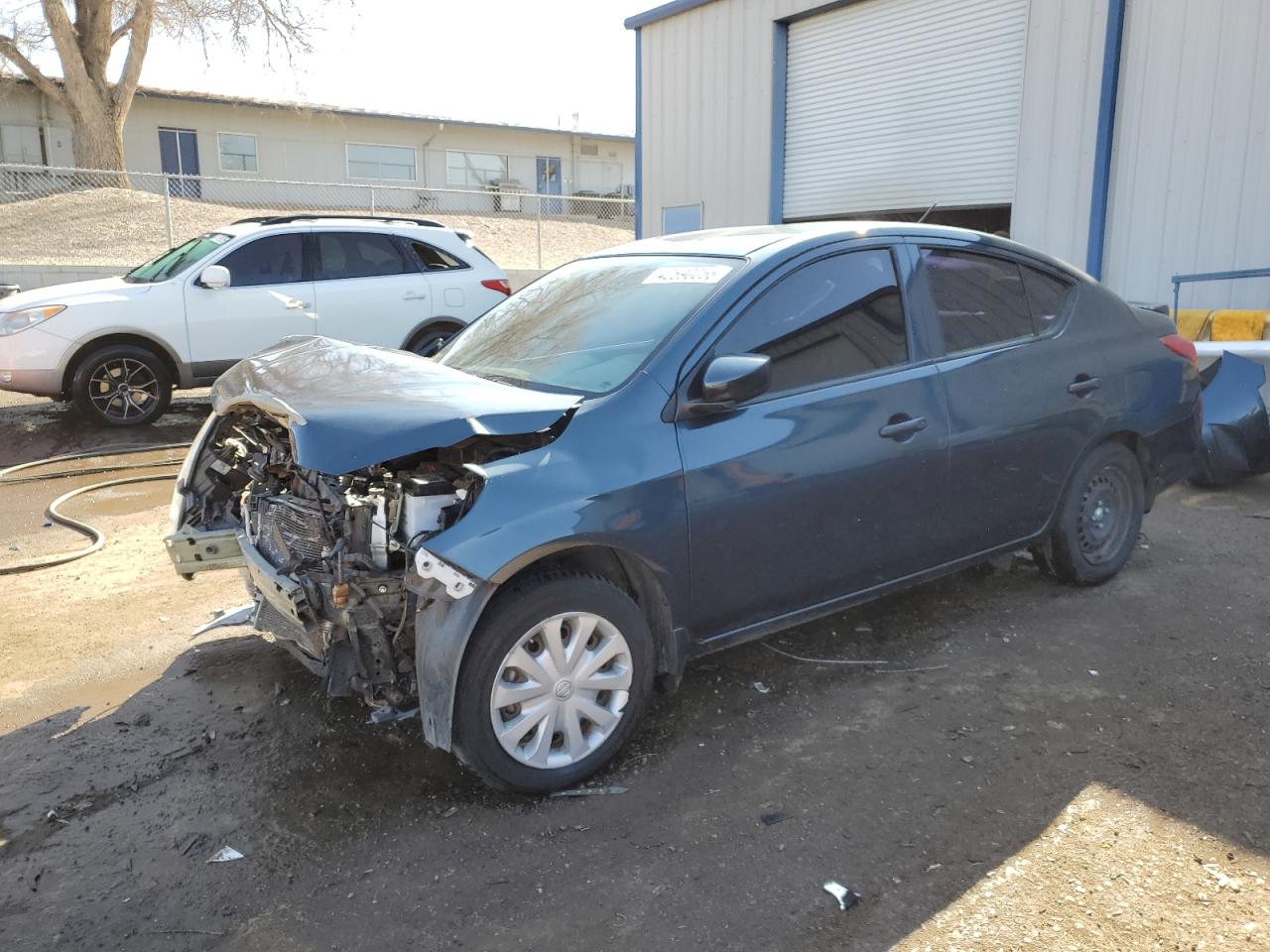 NISSAN VERSA S