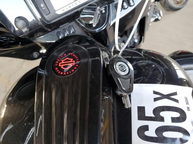 2017 HARLEY-DAVIDSON FLHXSE CVO 1HD1PXF19HB953541