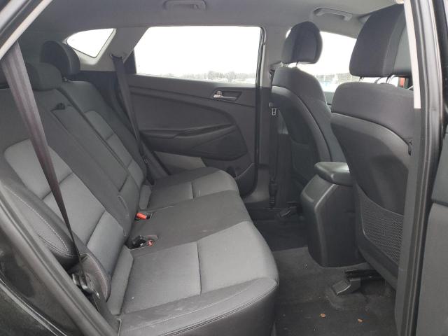 2017 HYUNDAI TUCSON SE - KM8J23A47HU553911