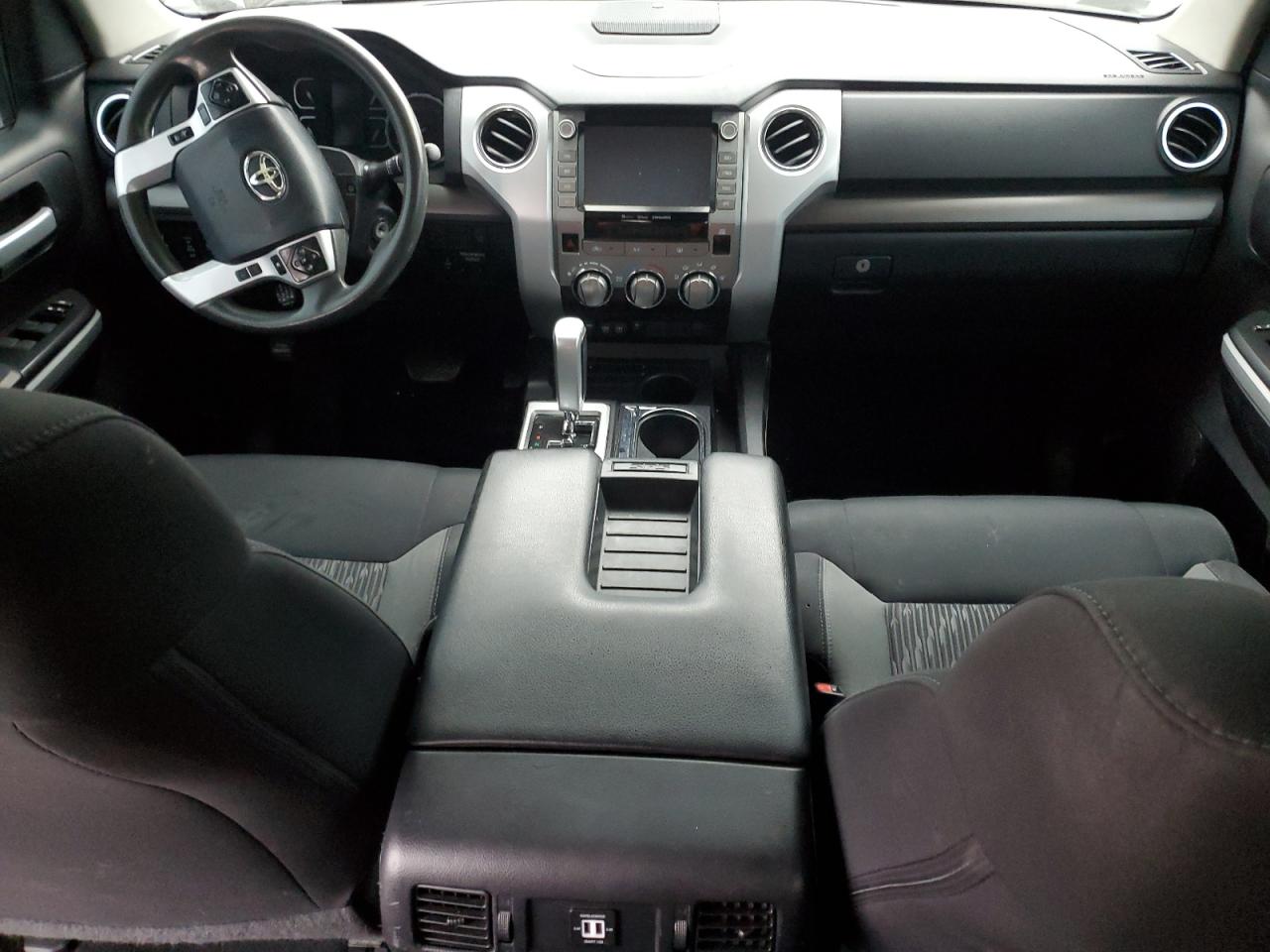 TOYOTA TUNDRA CREWMAX SR5