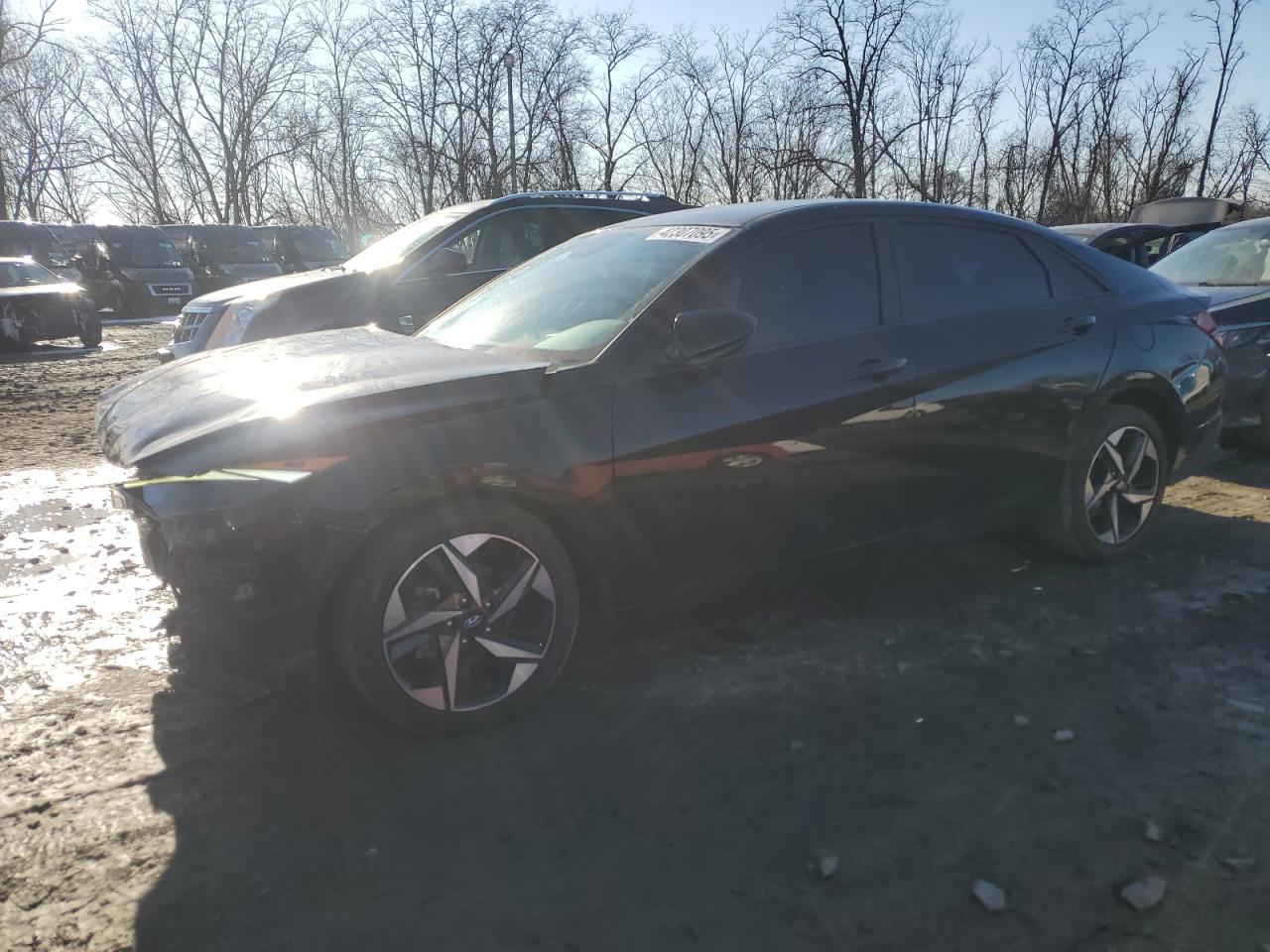  Salvage Hyundai ELANTRA