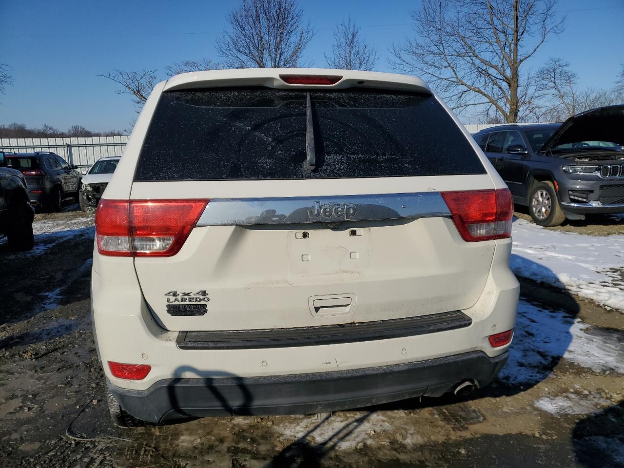 JEEP GRAND CHEROKEE LAREDO